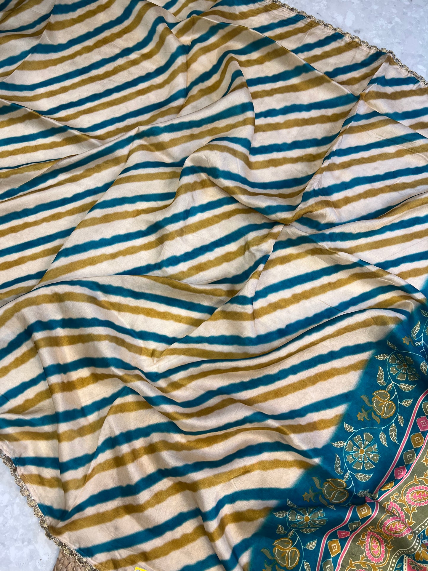 Multicolor Lehriya