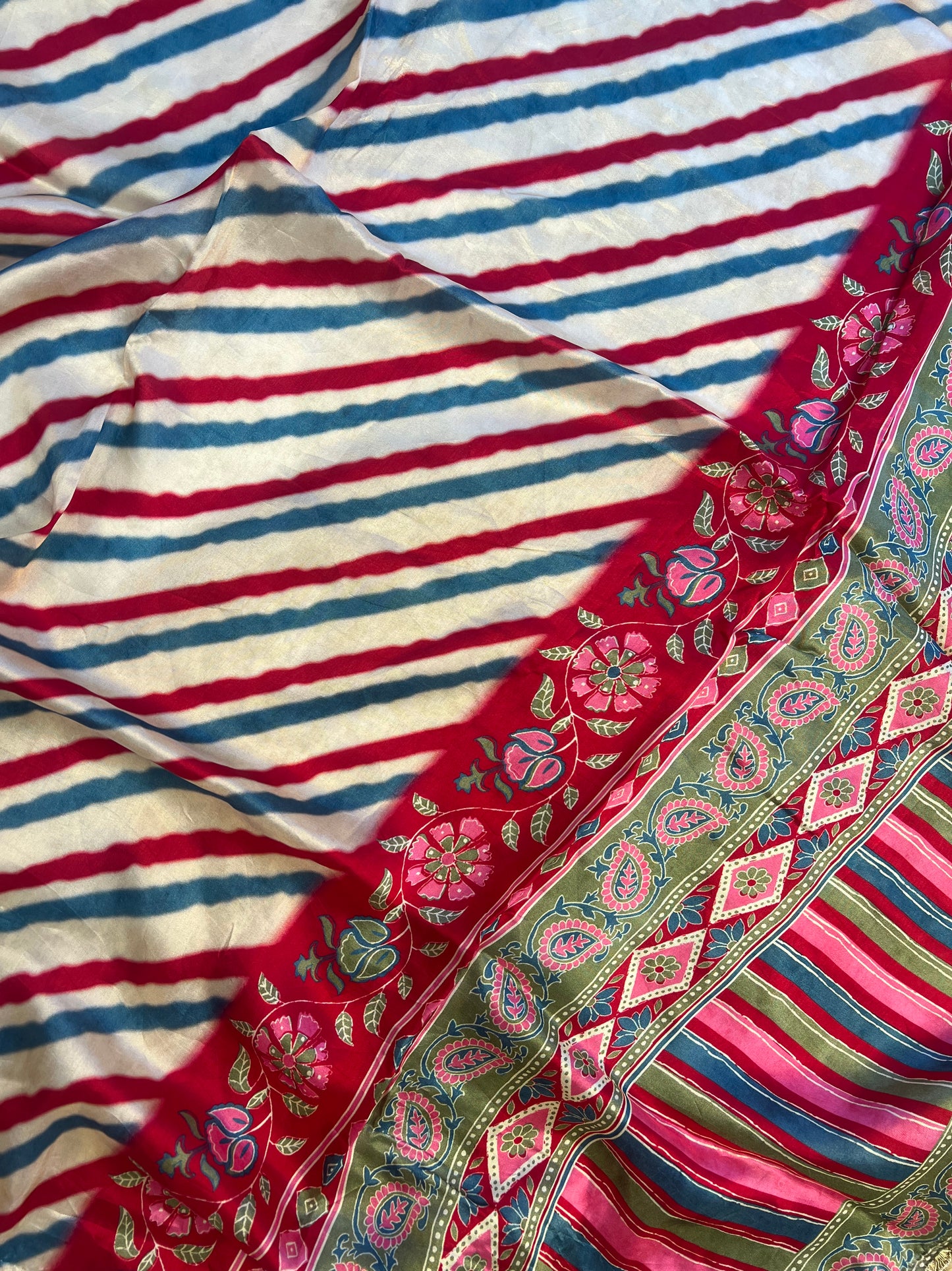Multicolor Lehriya