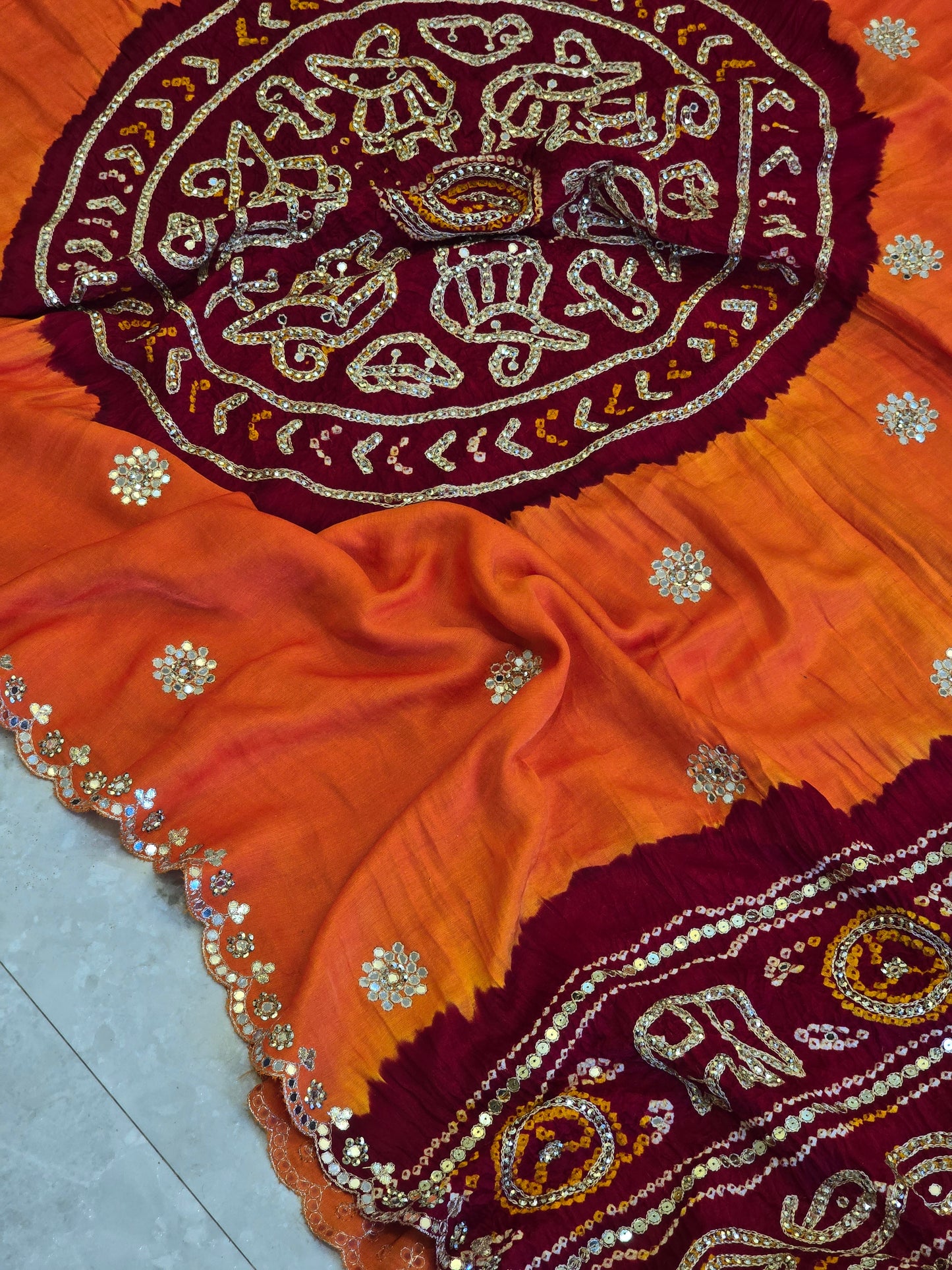 Faabiana Bandhani