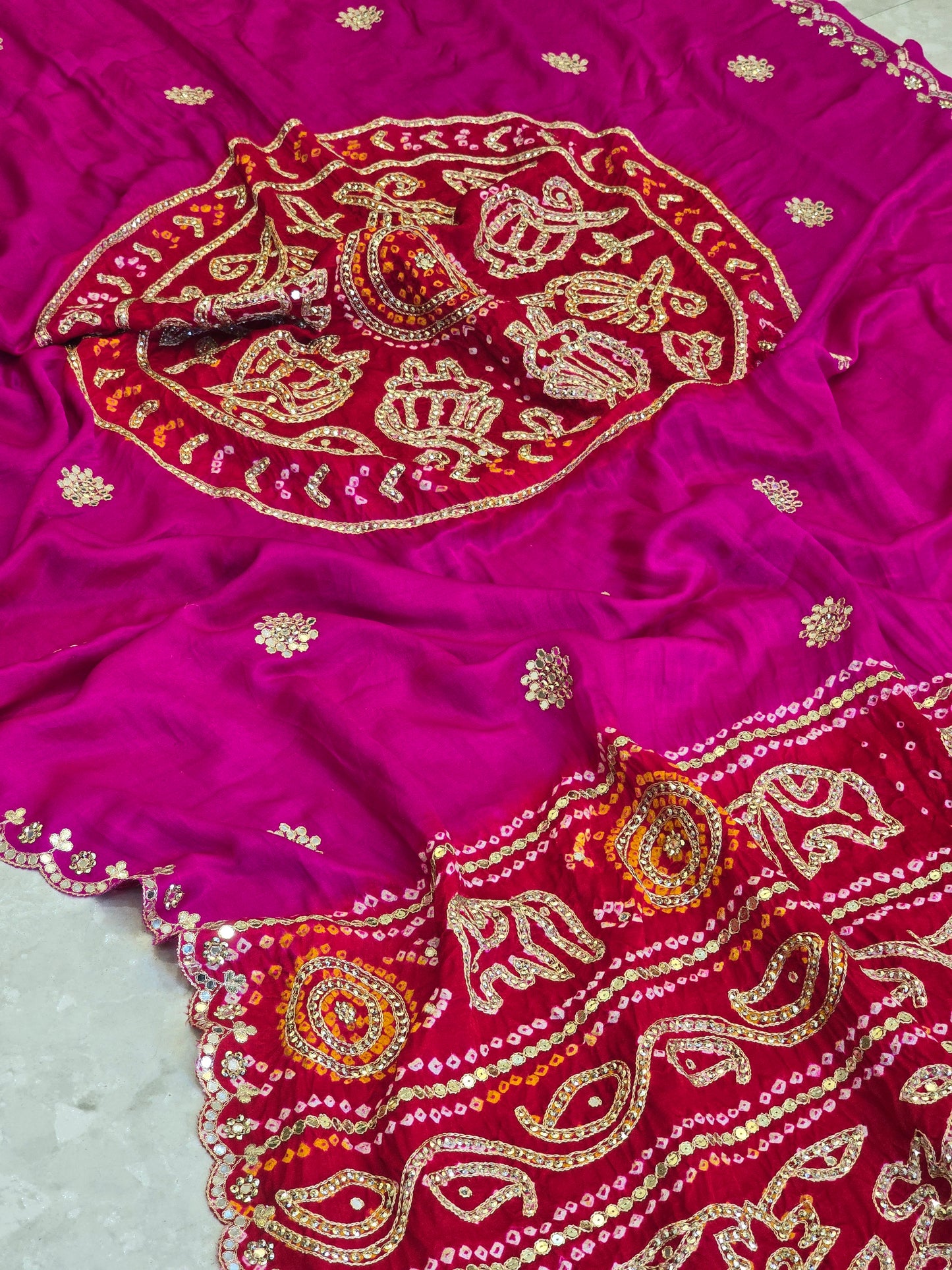 Faabiana Bandhani