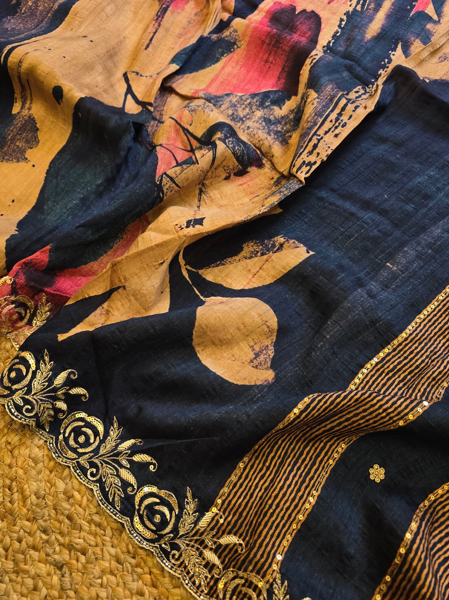 Abstract Print Saree