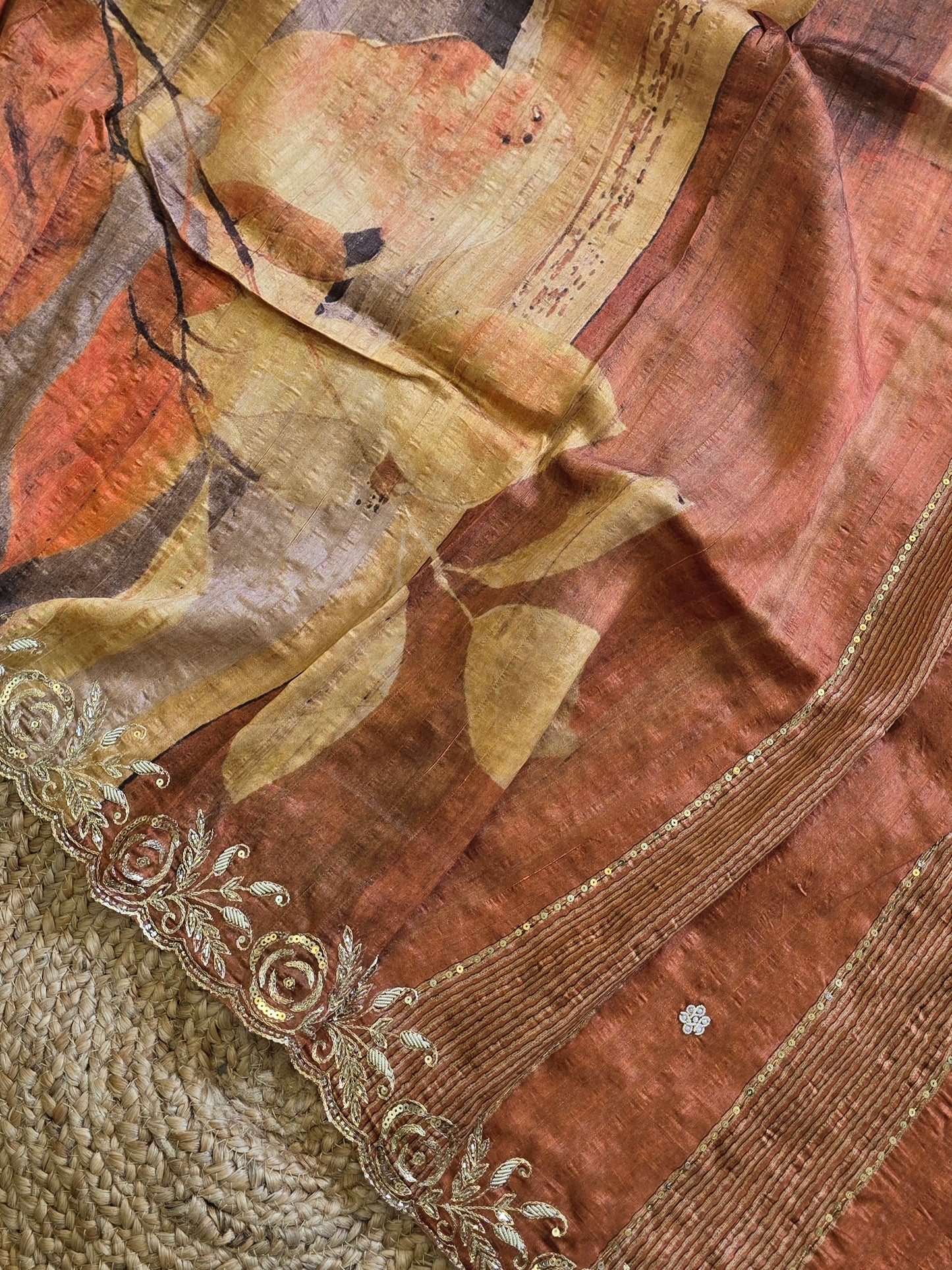 Abstract Print Saree