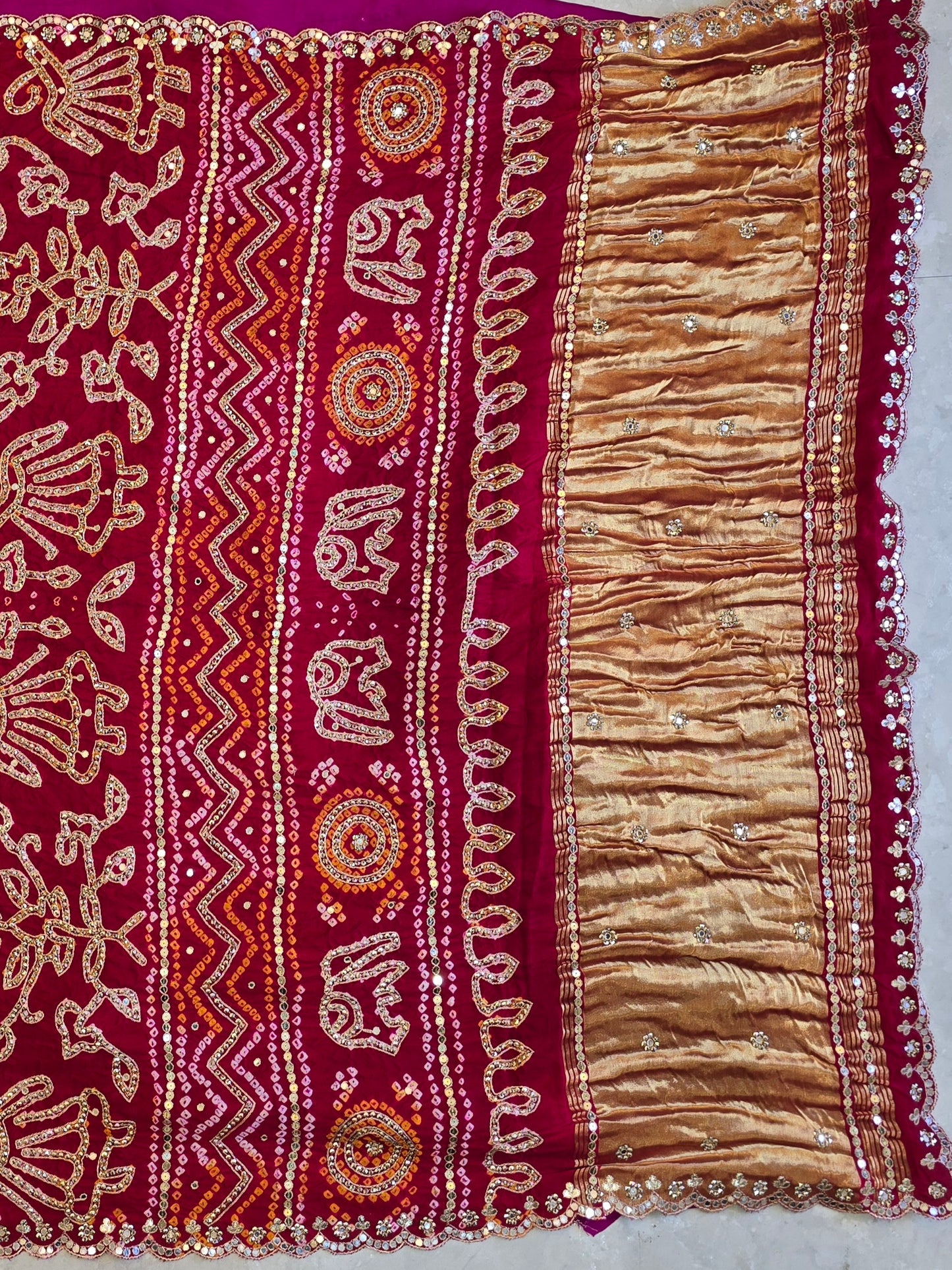 Faabiana Bandhani