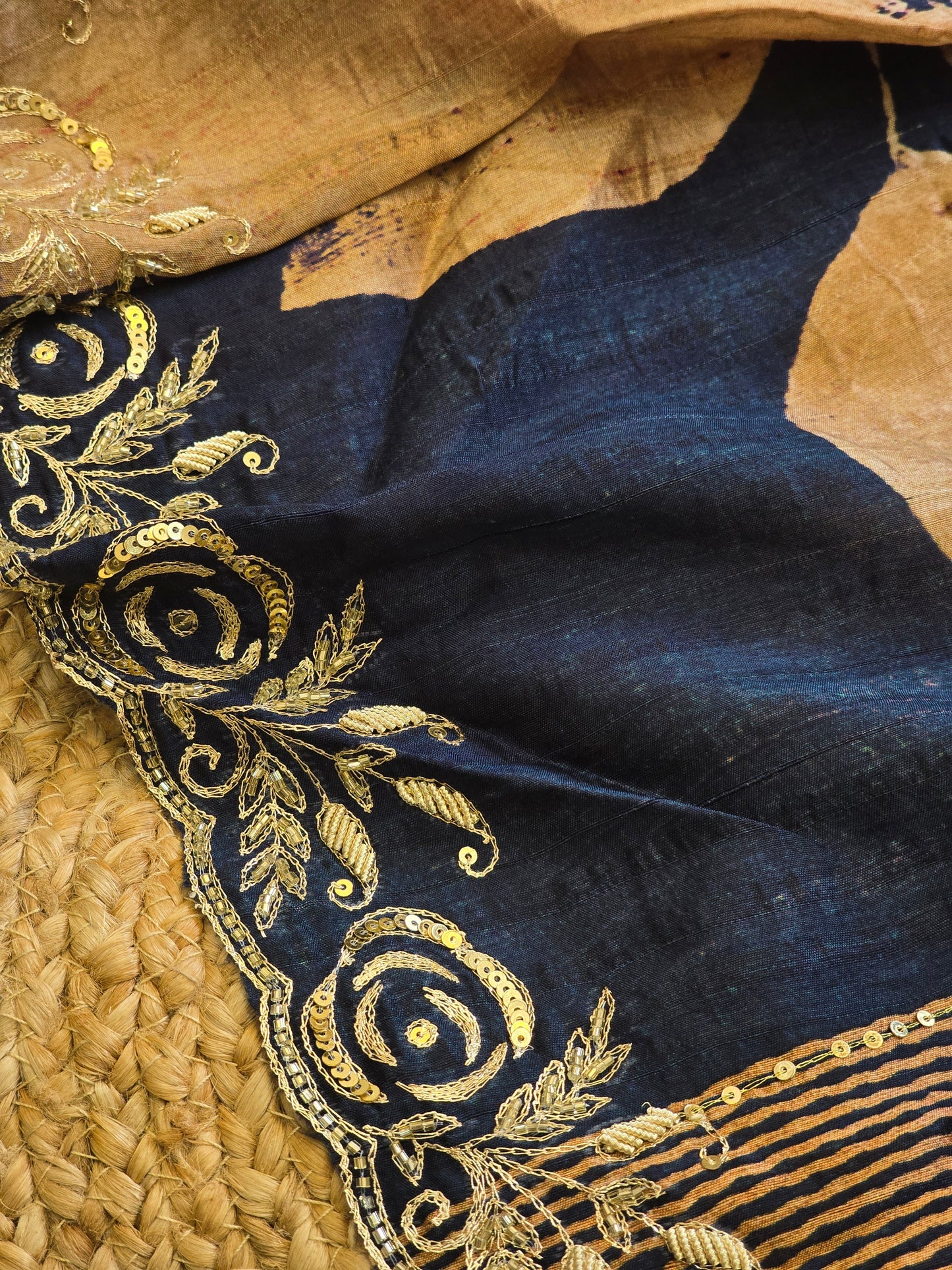 Abstract Print Saree