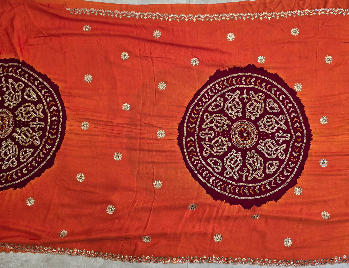 Faabiana Bandhani